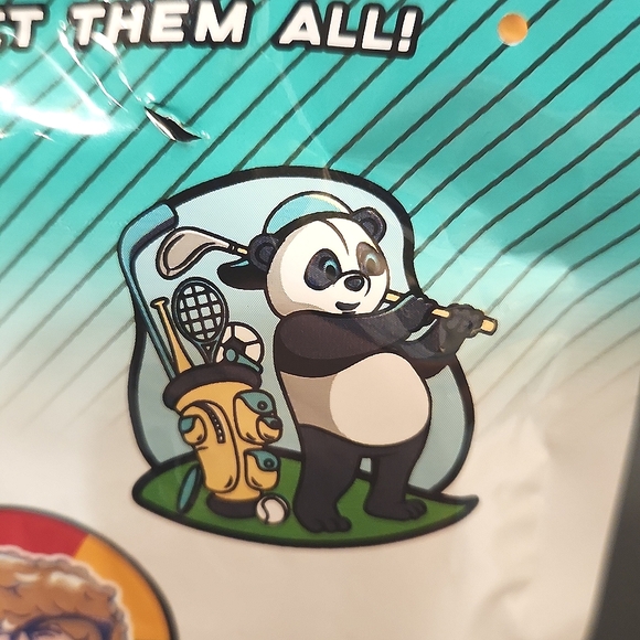 5 Dude Perfect keychains - Picture 10 of 12